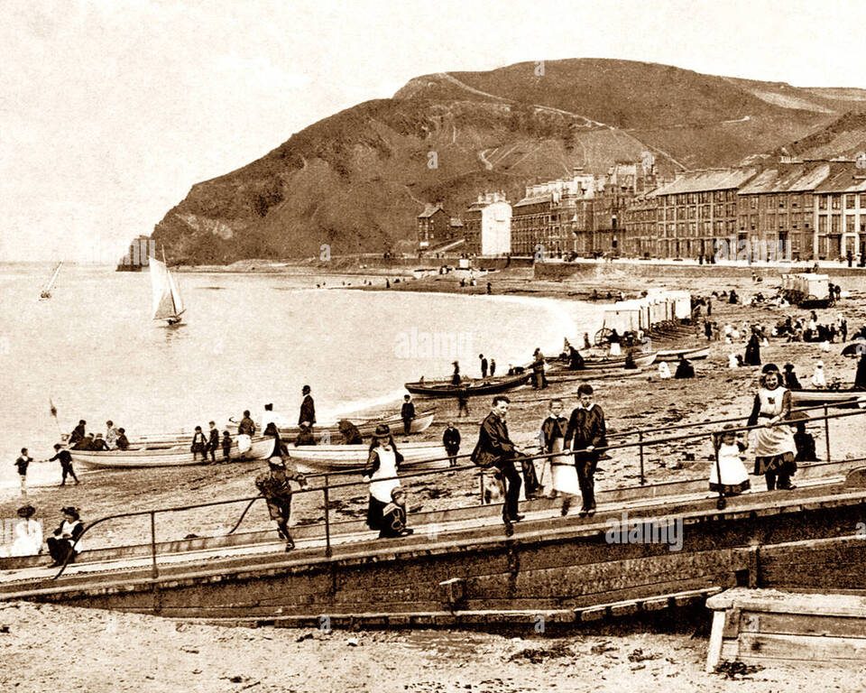 Aberystwyth beach early 1900s D97 P9 J